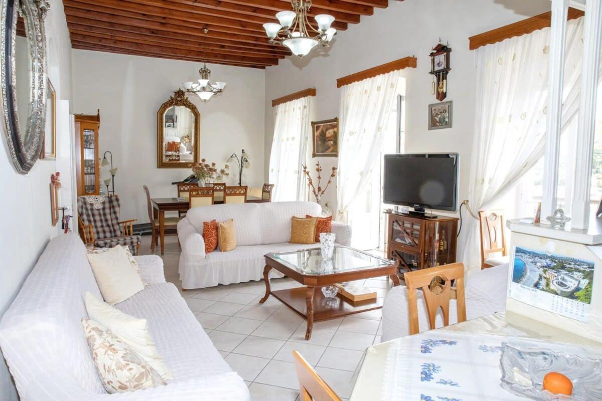 Neoclassical Splendor Unique Experience In Leros Panteli Dış mekan fotoğraf